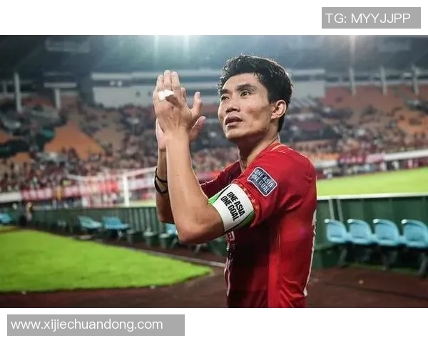 郑智的足球风格解析:技术与智慧结合的场上领袖